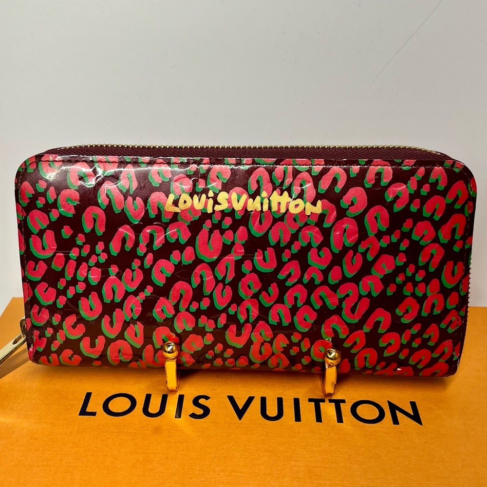 Authentic Louis Vuitton Zippy Long Wallet Rare pink leopard Discontinued